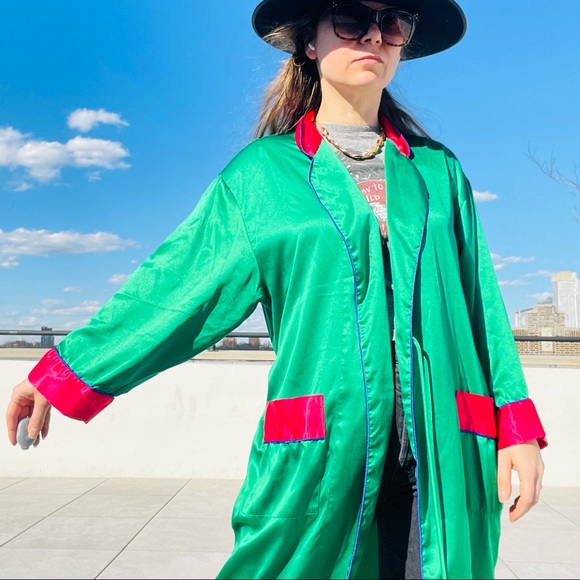 Vintage Victoria’s Secret Satin Silk Emerald Green Acid Pink Colorblack Robe - Picture 8 of 16